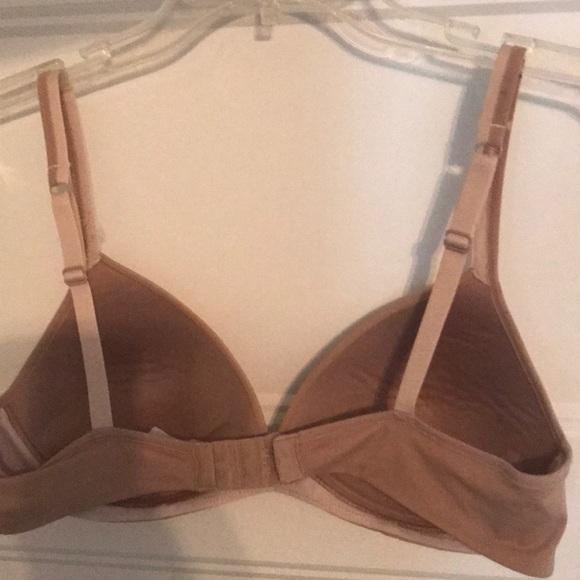 36 B Warner bra so comfy!! - Picture 4 of 5